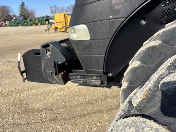 2014-case-ih-340-image-42