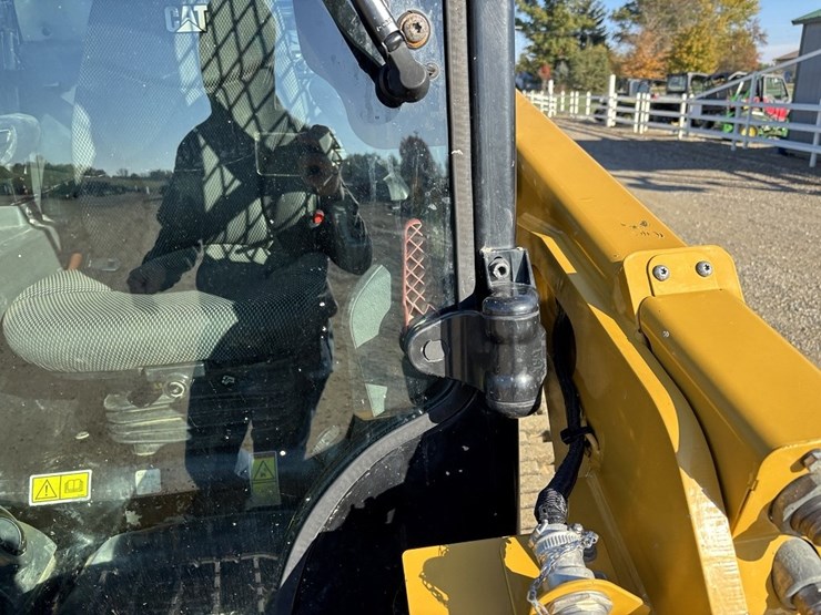 caterpillar-259d3-image-38