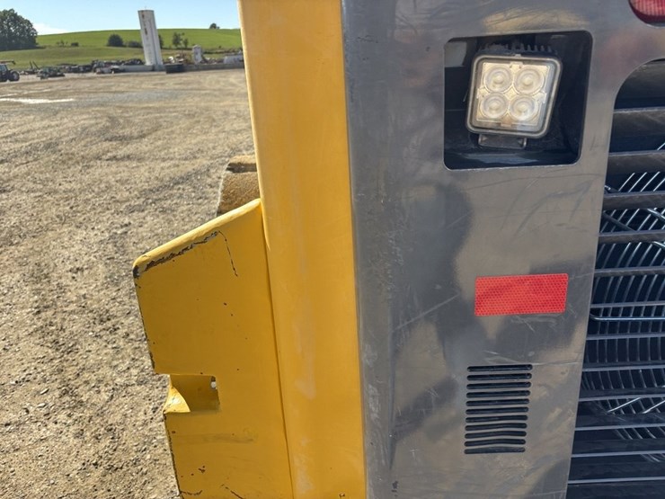 new-holland-c362-image-20