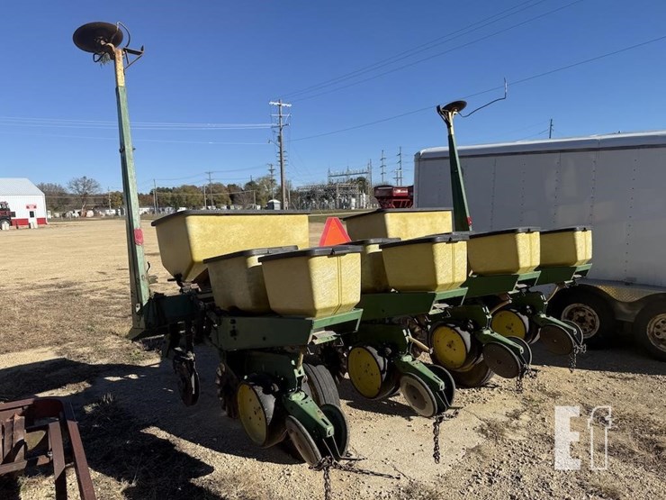 john-deere-7000-image-4