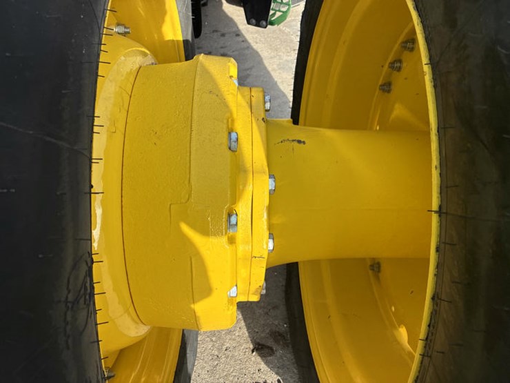 john-deere-8r-370-image-49