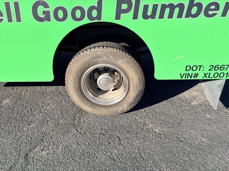 1999-mitsubishi-fuso-box-truck-image-5