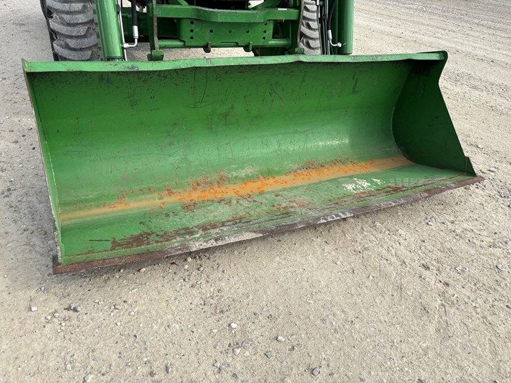 john-deere-3039r-image-9