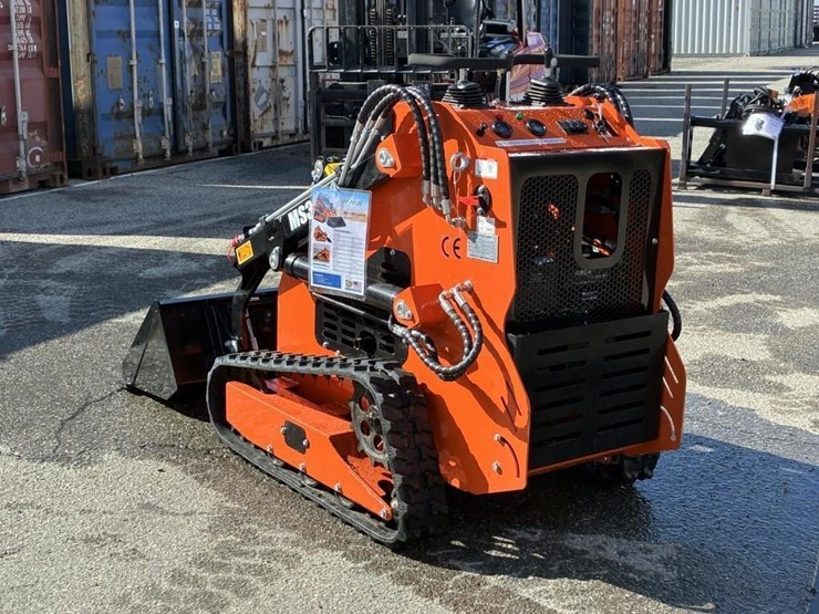 2025-mms-36c-skid-steer-track-loader-image-4