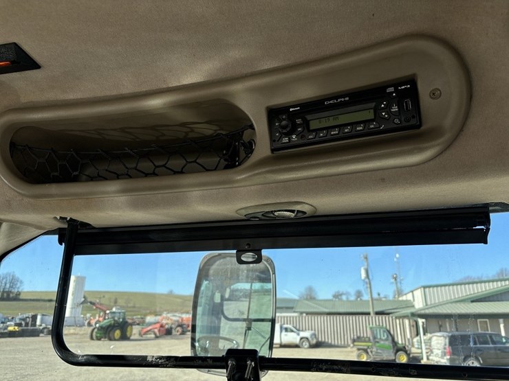 2014-case-ih-340-image-70