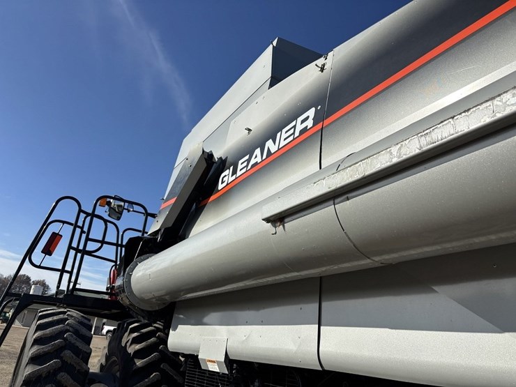 gleaner-r75-image-35