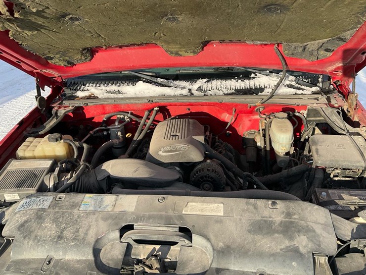 2005-chevrolet-k2500-image-43