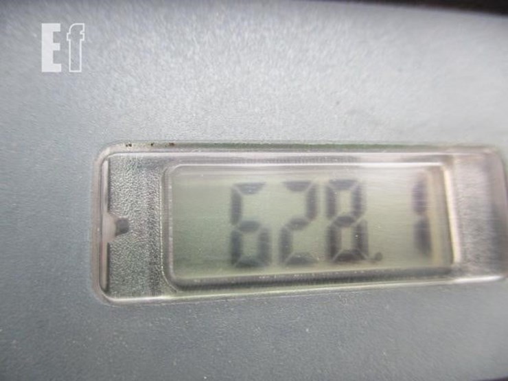 john-deere-x320-image-9