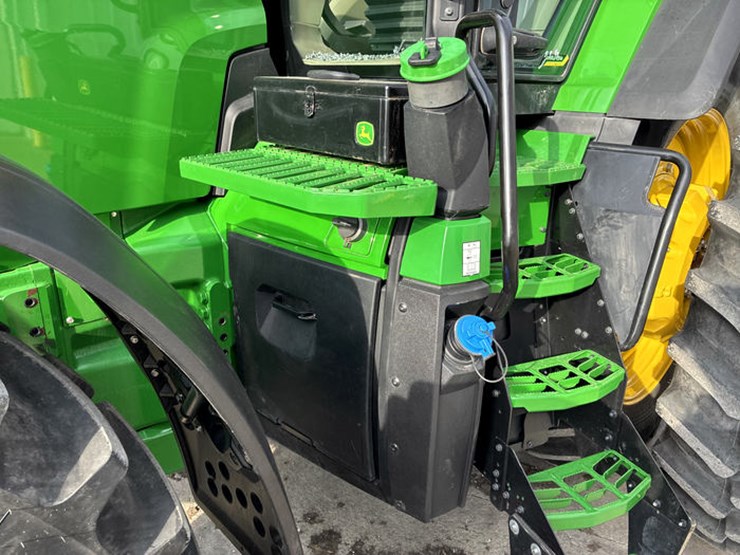 john-deere-8r-370-image-34