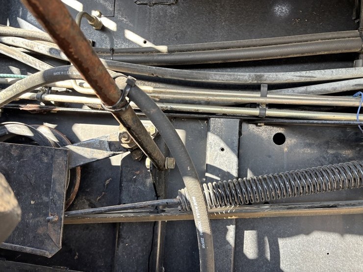 gleaner-r75-image-39