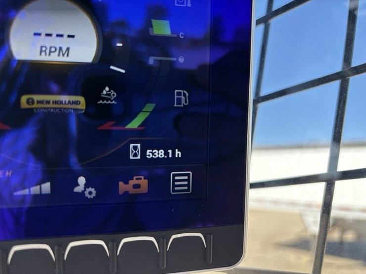 new-holland-c362-image-38