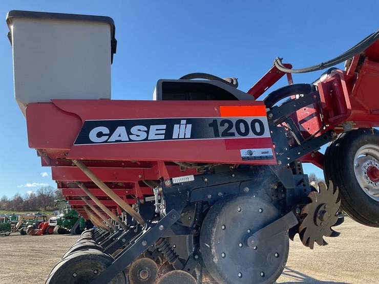 case-ih-1200-image-22