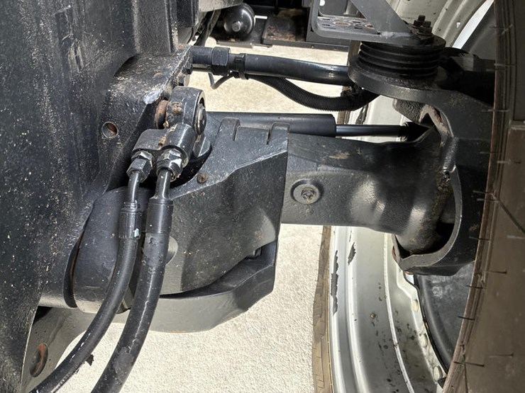 case-ih-magnum-315-image-39