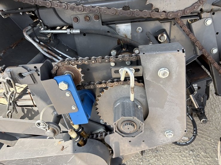 massey-ferguson-rb4180v-image-38