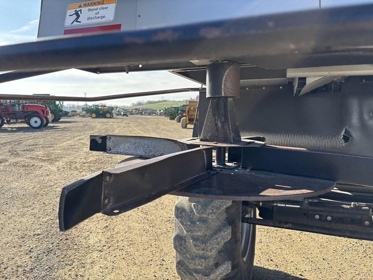 gleaner-r75-image-33