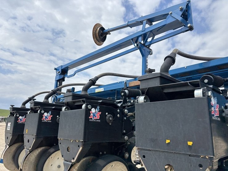 2012-kinze-3660-image-58