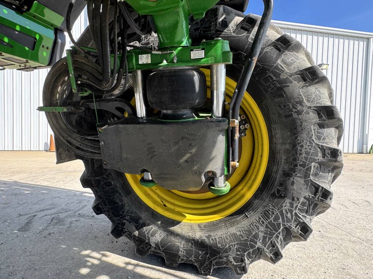 2018-john-deere-r4038-image-47