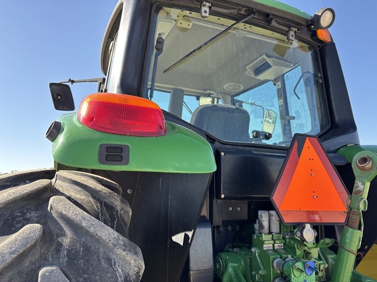 john-deere-6125m-image-27