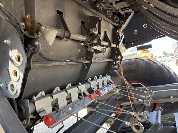 2018-claas-quandrant-5300rf-large-square-baler-image-48