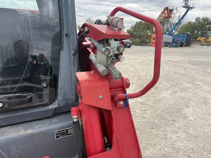 takeuchi-tl12v2-image-13