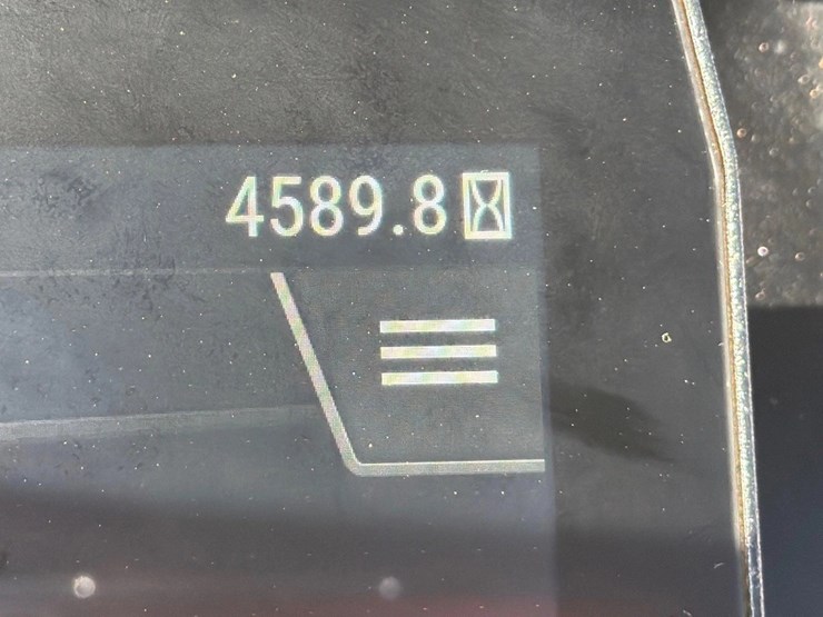 2021-caterpillar-d3-lgp-image-25