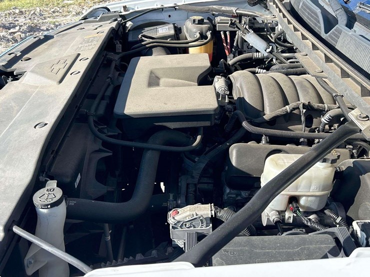 2018-chevrolet-1500-image-8