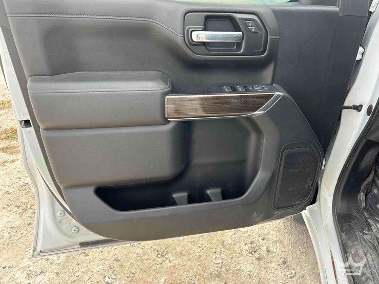 2021-chevrolet-silverado-1500-image-11