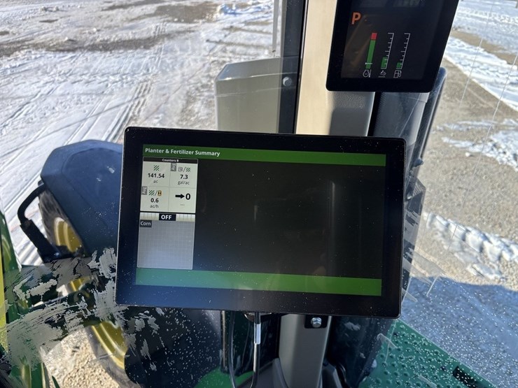 john-deere-8r-410-image-41