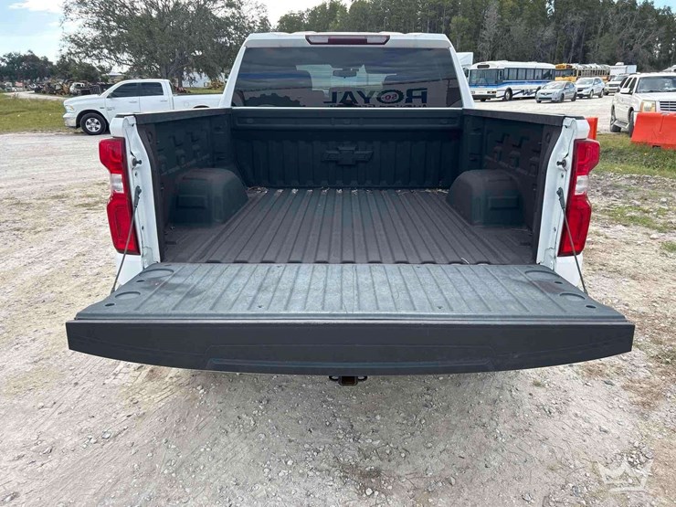 2021-chevrolet-silverado-1500-image-27