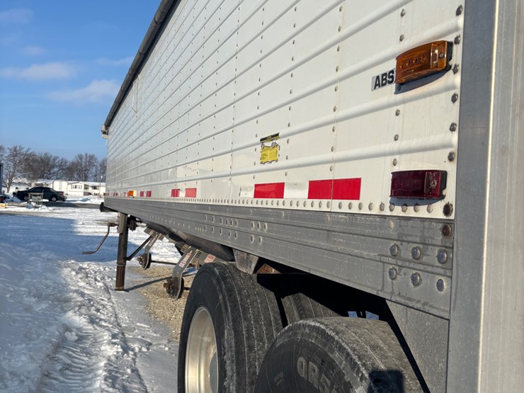 2000-timpte-hopper-image-3