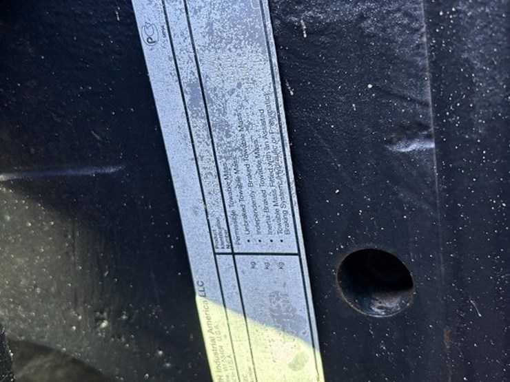 2014-case-ih-340-image-62