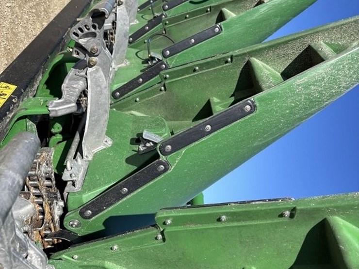 john-deere-c12f-image-33