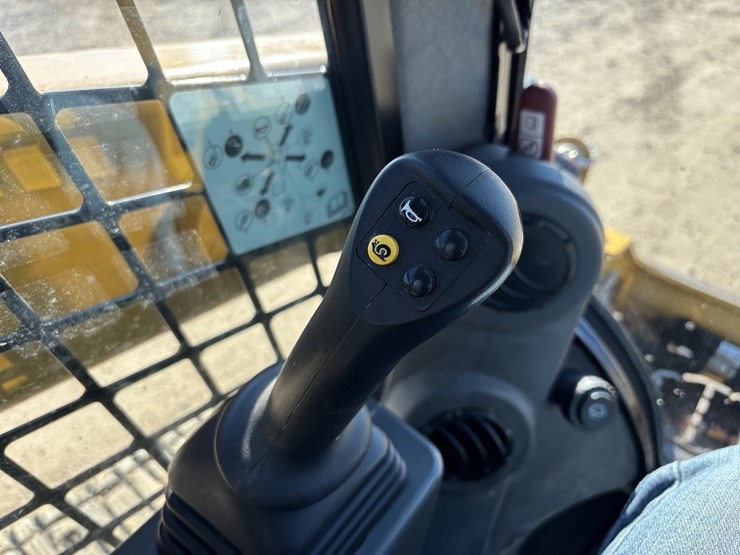 caterpillar-259d3-image-46