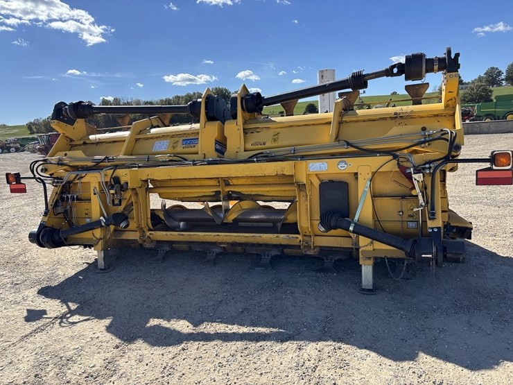 2014-new-holland-9800f-12r30"-corn-head-image-4