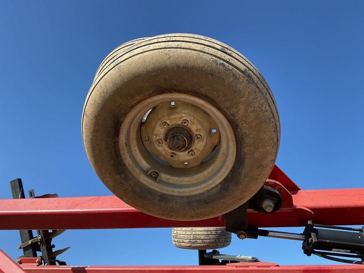 case-ih-340-image-31