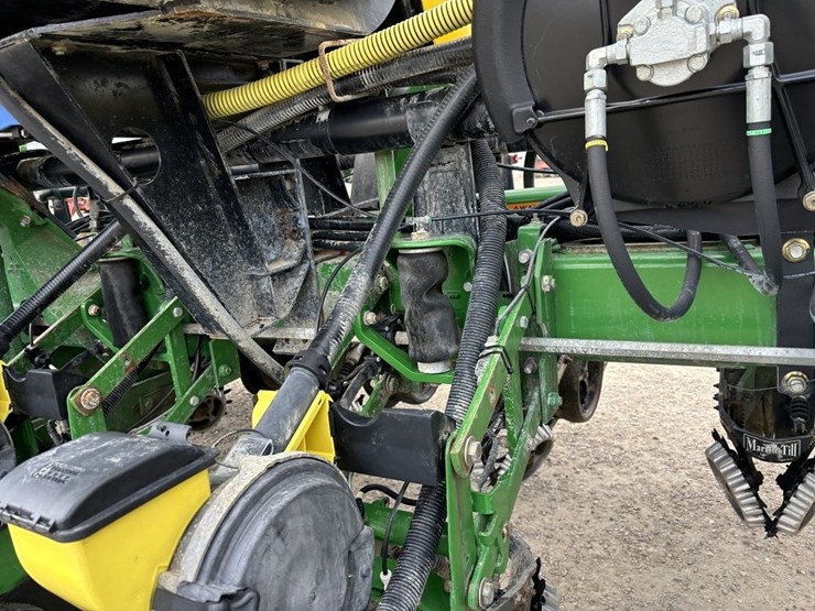 john-deere-1770nt-image-60