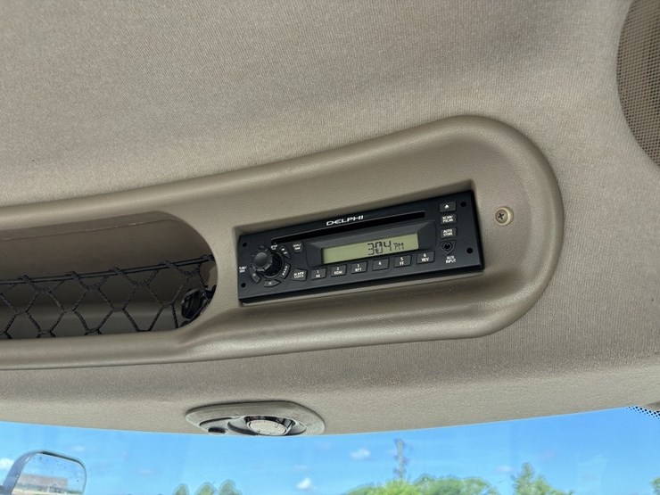 case-ih-magnum-210-cvt-image-40