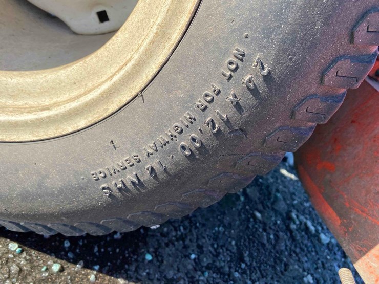 2016-kubota-f3990-image-36