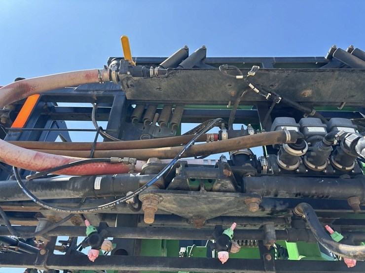 john-deere-4720-image-31