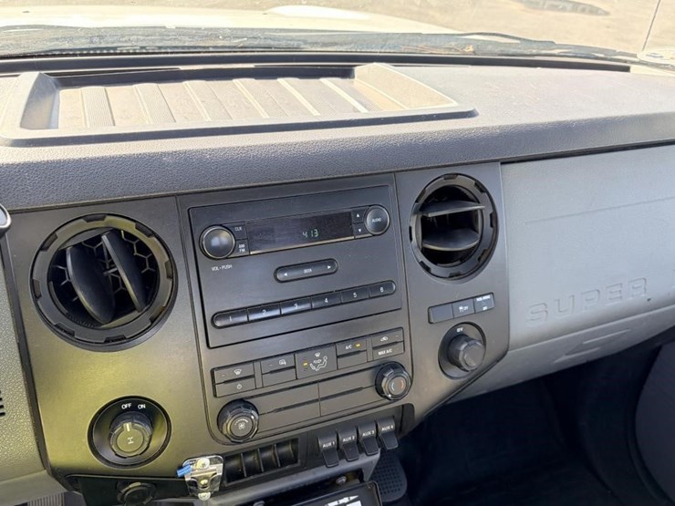 2014-ford-f250-image-11