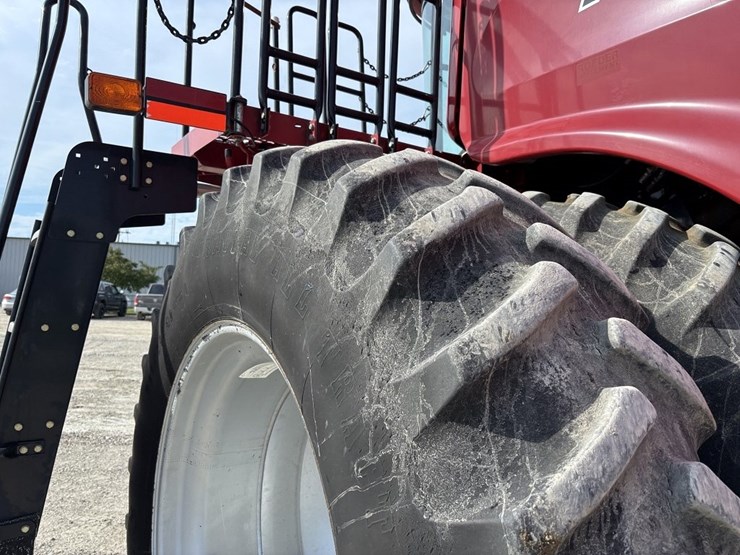 case-ih-7010-image-32