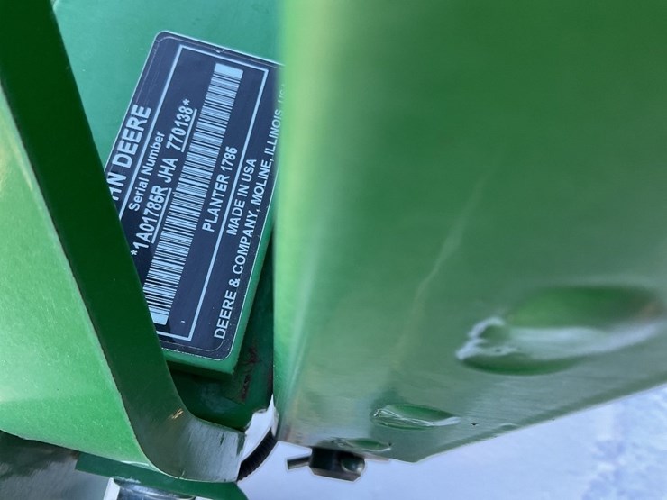 john-deere-1785-image-36