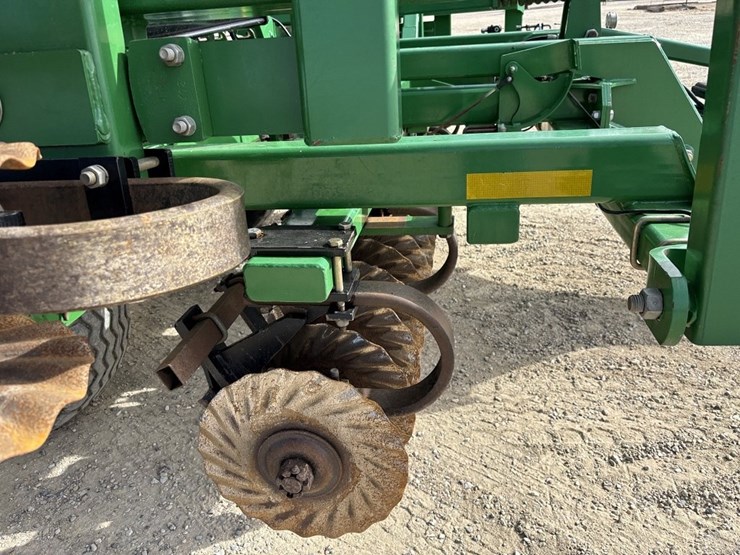 great-plains-4000tm-image-19