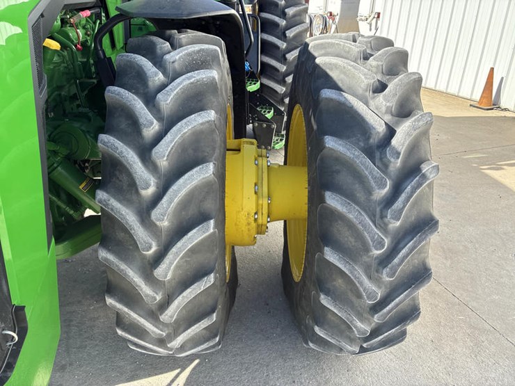 john-deere-8r-340-image-47