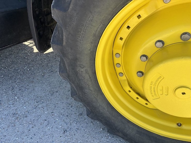 john-deere-8285r-image-16