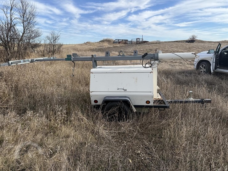 unknown-light-tower-image-4