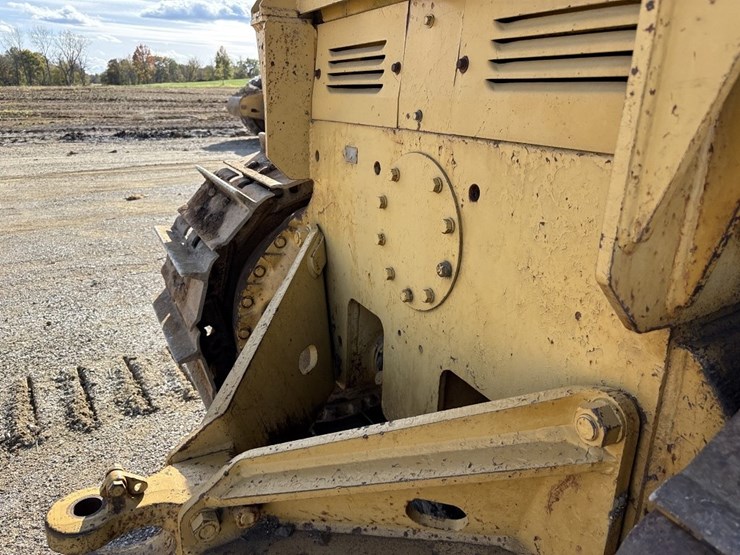 caterpillar-d7-image-23