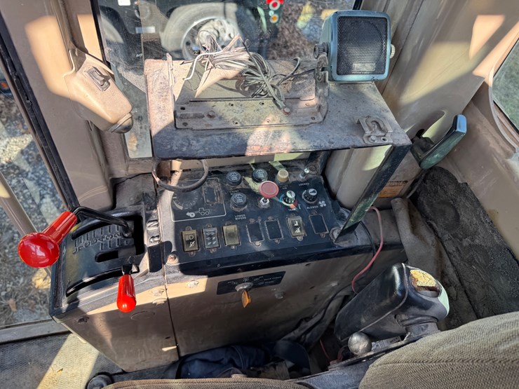 deere-770bh-image-18