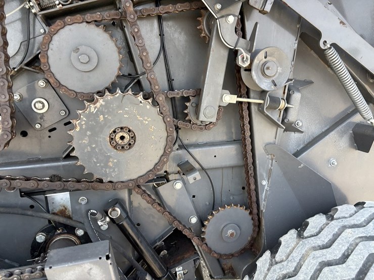 massey-ferguson-rb4180v-image-37