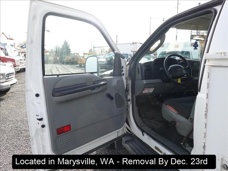 2007-ford-f550-image-8